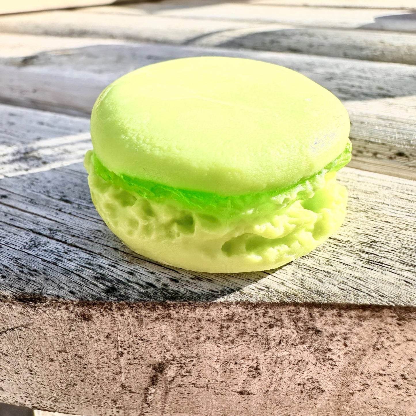(Précommande) Macaron savon MENTHE CITRON