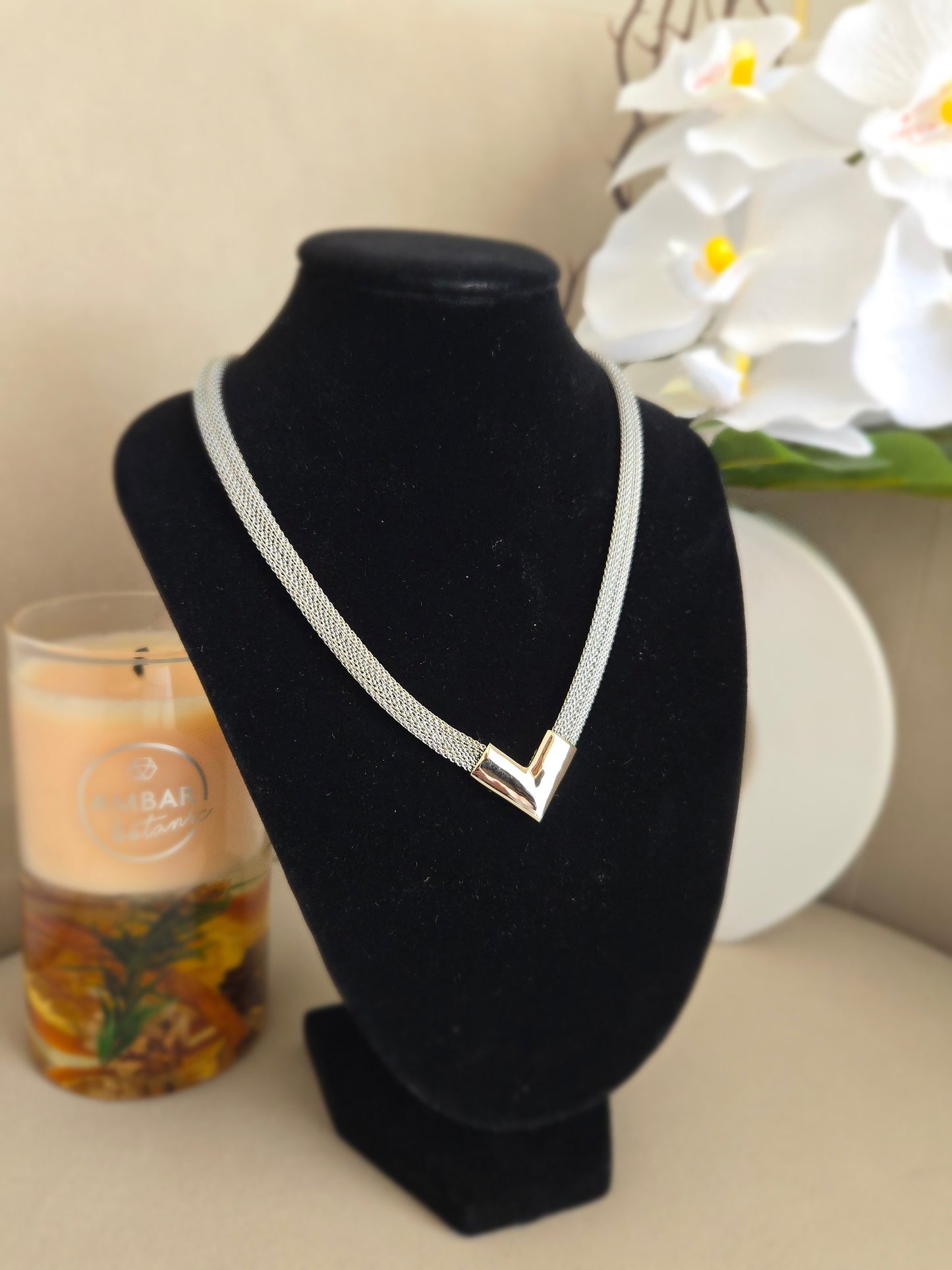 Collier en maille de pierre blanche argentée