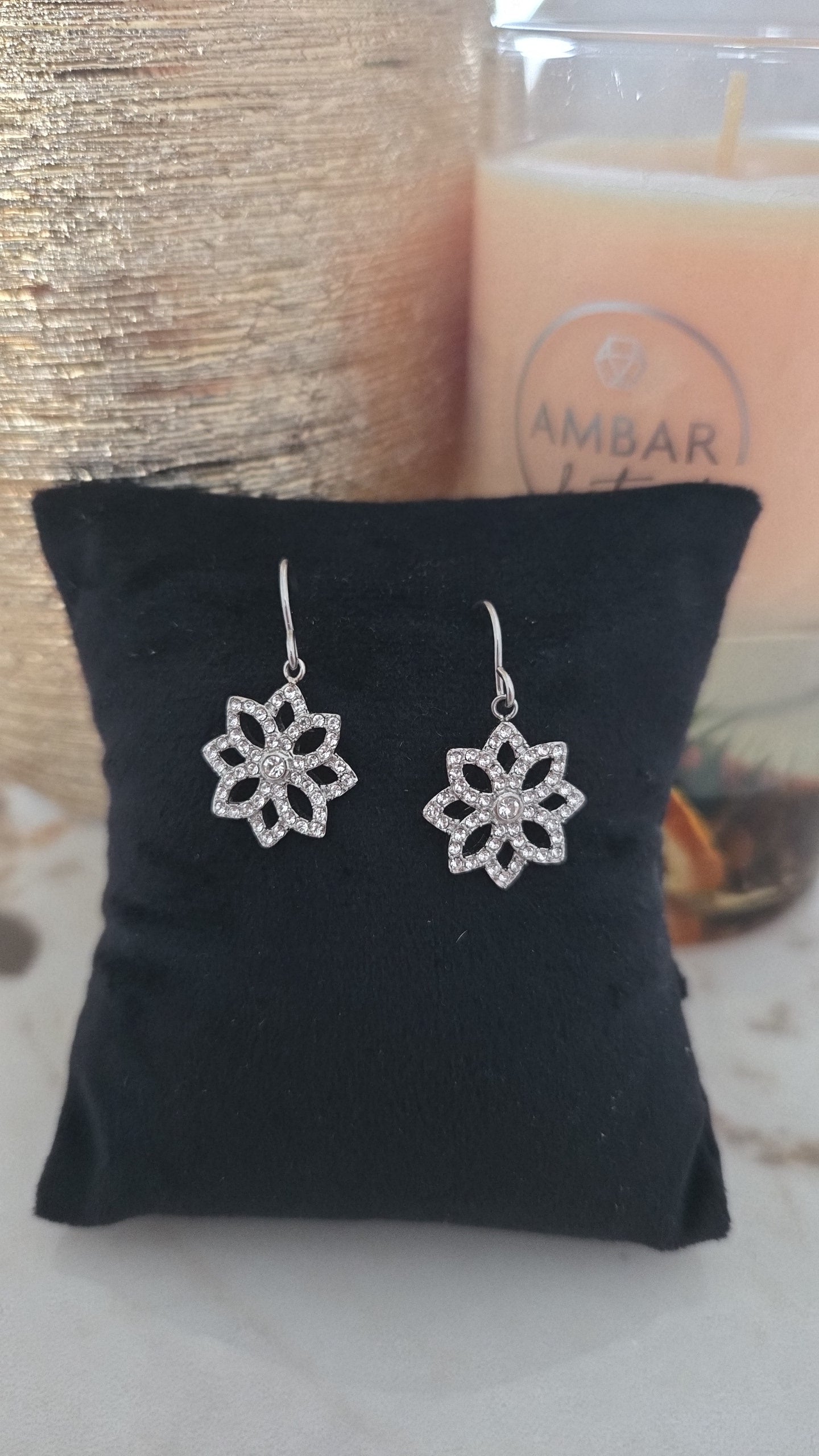 Boucles d'oreilles Victoria en pierre blanche argentée et fleur