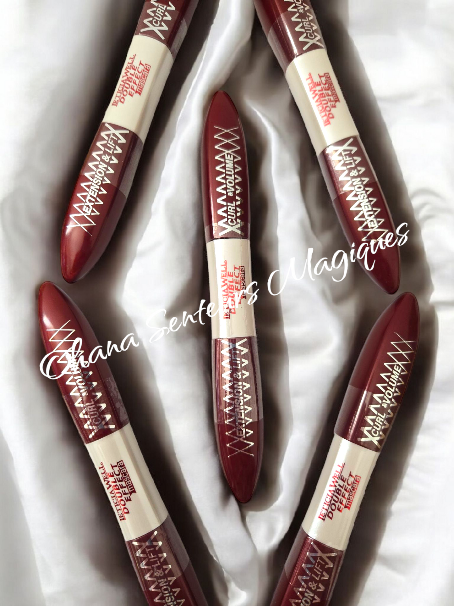 Mascara noir double effet