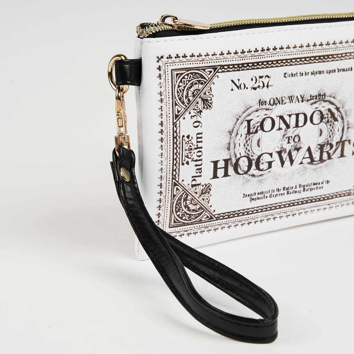 Lot 2 trousses de toilettes - Harry potter