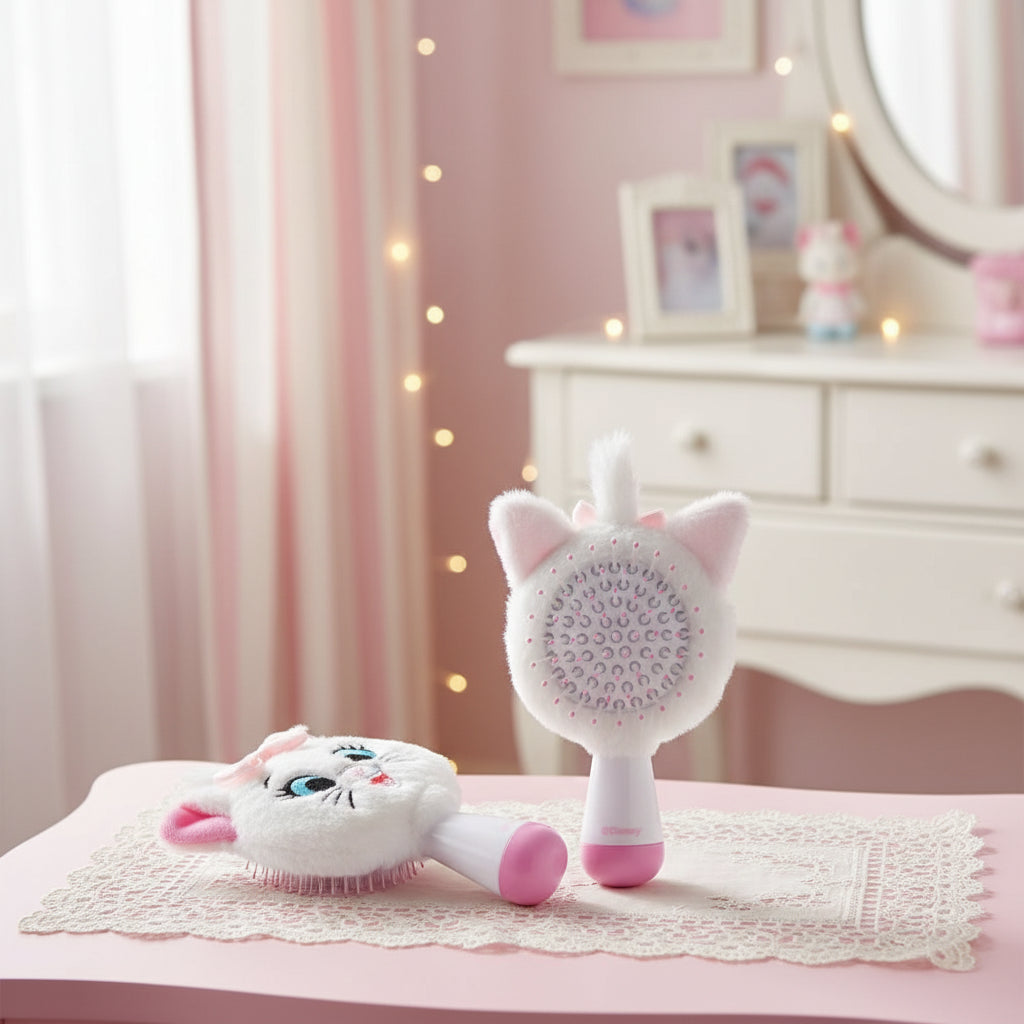 (Précommande) Mini brosse à cheveux en peluche Marie