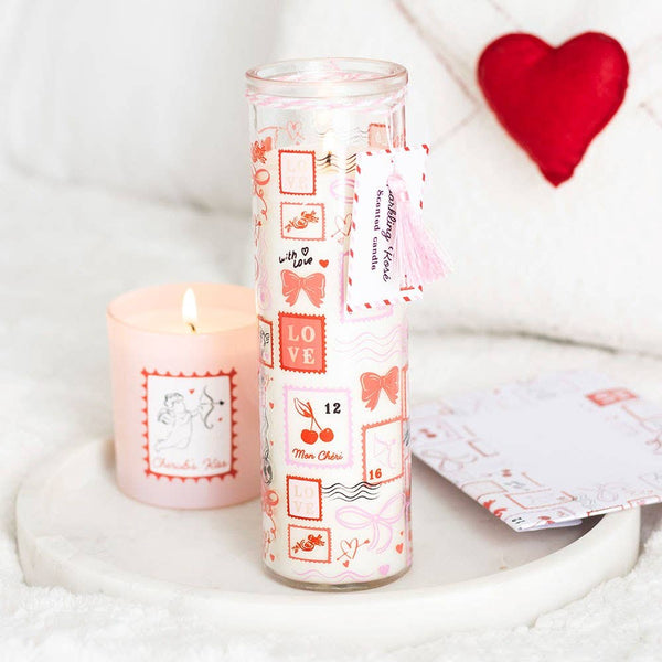 Bougie tube imprimée motif timbre de Saint‑Valentin, rose scintillante