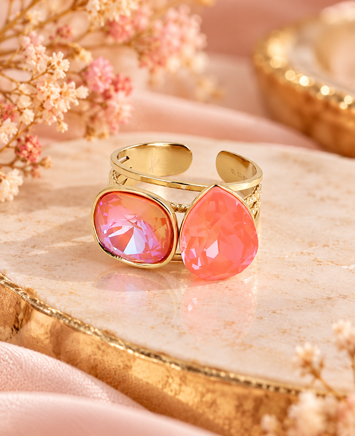 Bague ajustable en acier inoxydable ornée de cristaux de Swarovski®