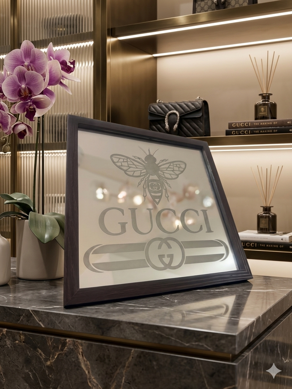 Gravure sur miroir GUCCI