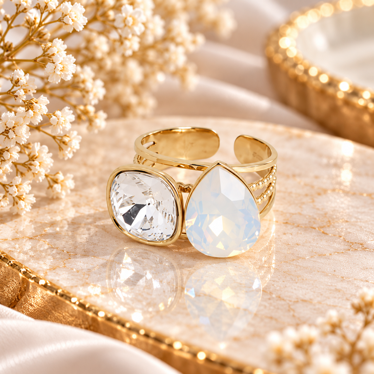 Bague ajustable en acier inoxydable ornée de cristaux de Swarovski®