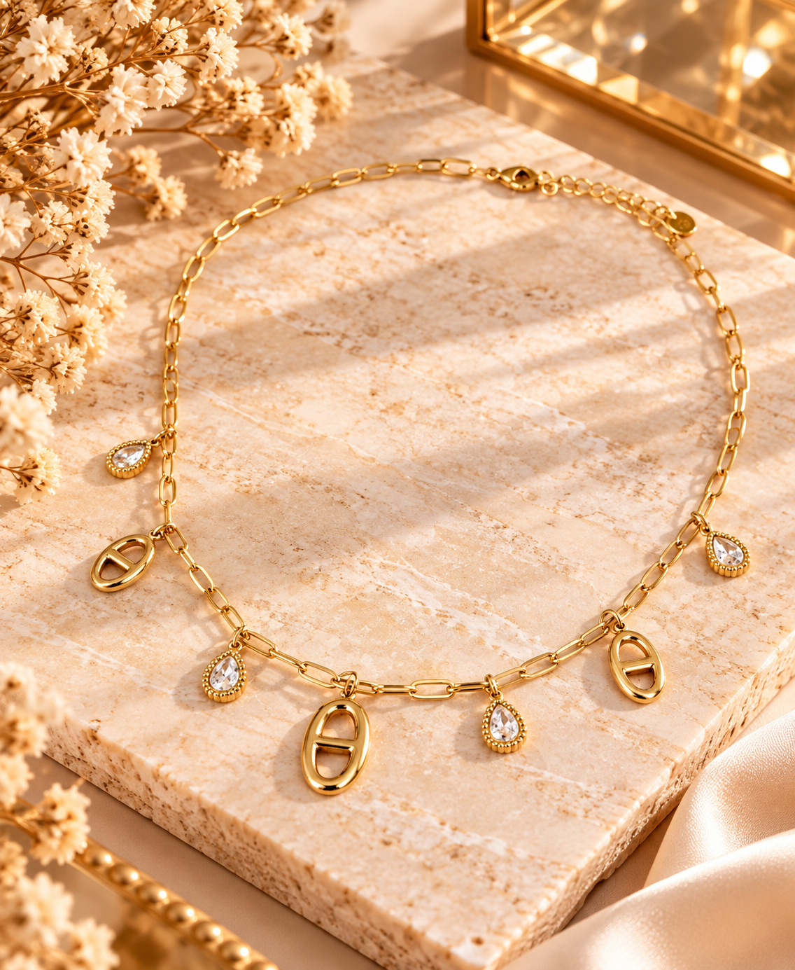 Collier breloques en maille marine et strass