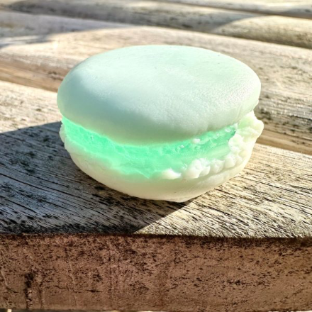 (Précommande) Macaron savon fourré MARINE