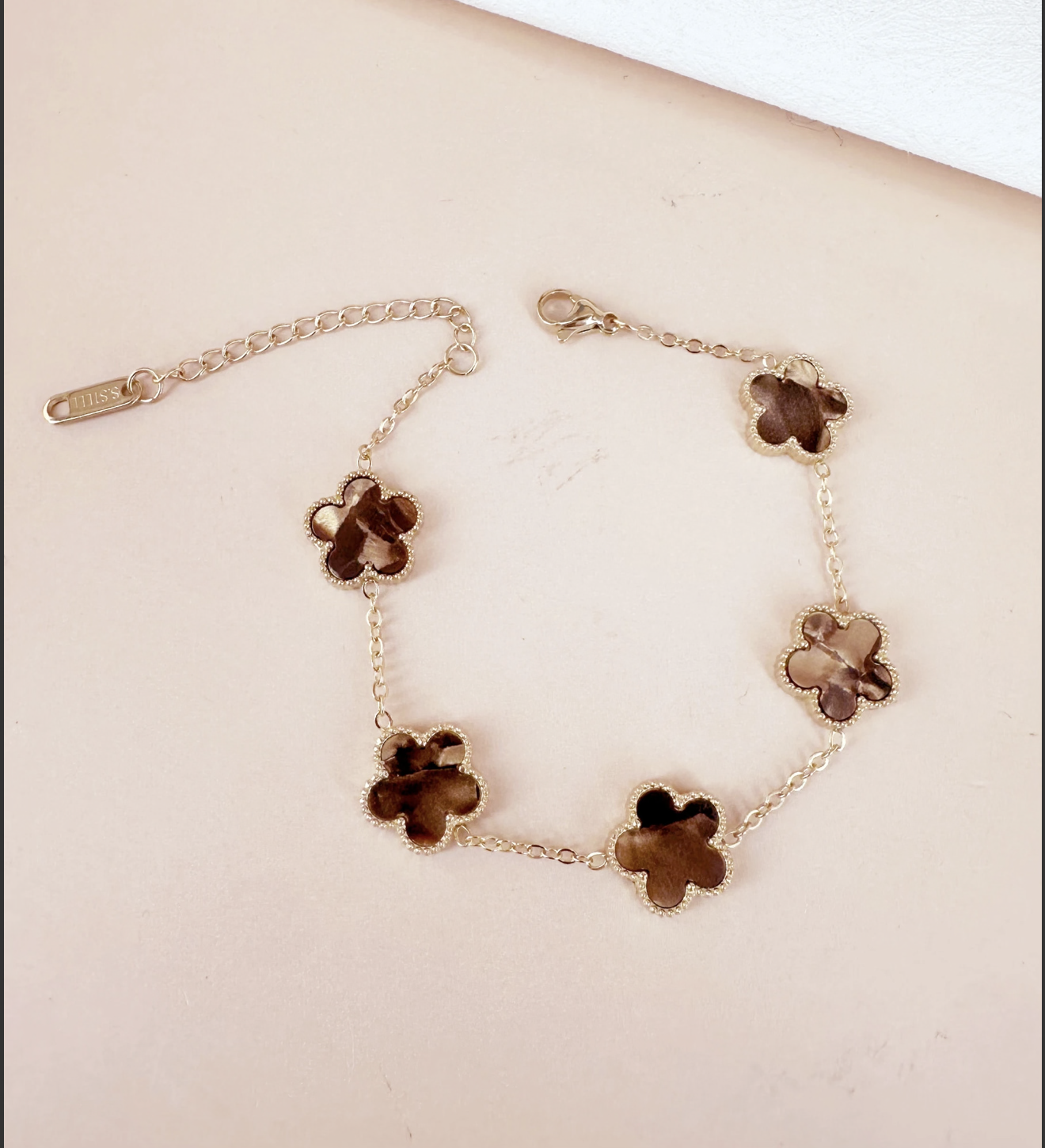 (Précommande) Bracelet trèfles motif nacré (couleur au choix)