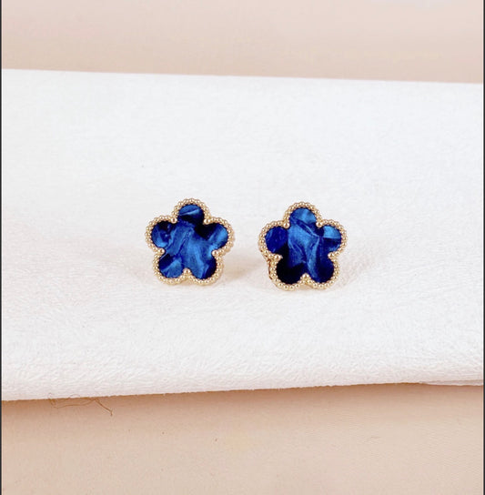 (Précommande) Boucles d'oreilles trèfles nacrées