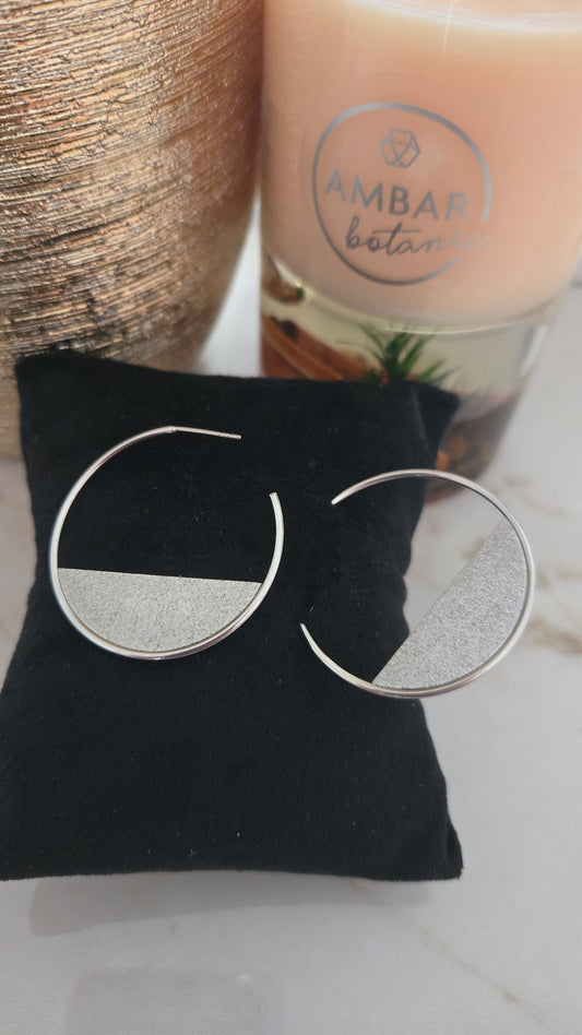 Boucles d'oreilles à motifs Victoria en argent