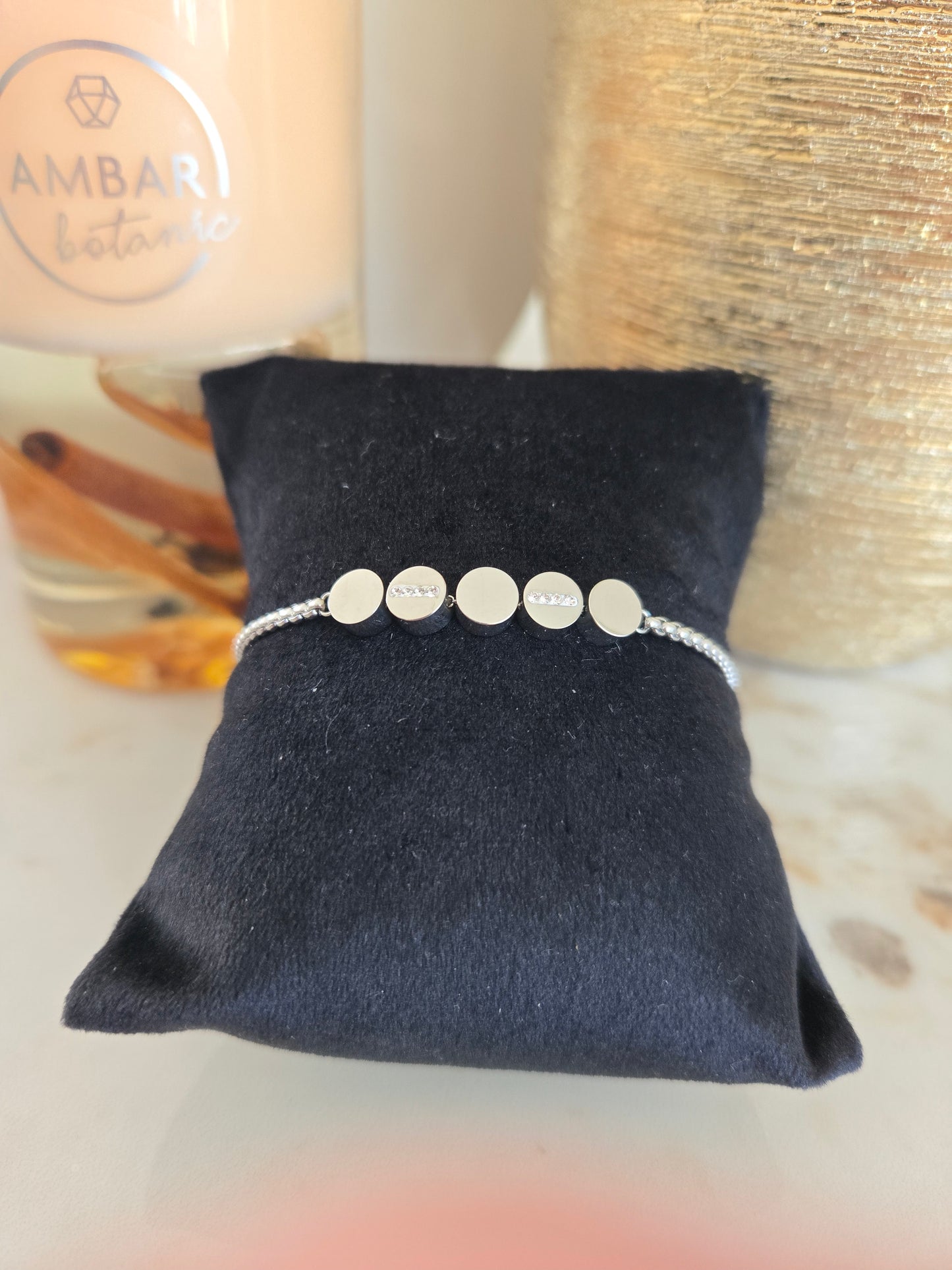 Bracelet en pierres colorées argentées