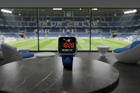 (Précommande) Montre numérique LED du Real Madrid