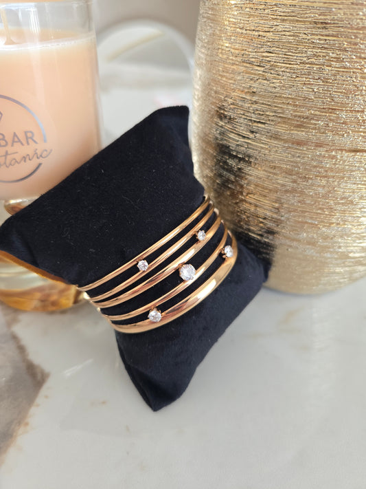 Bracelet en pierre blanche couleur or rose