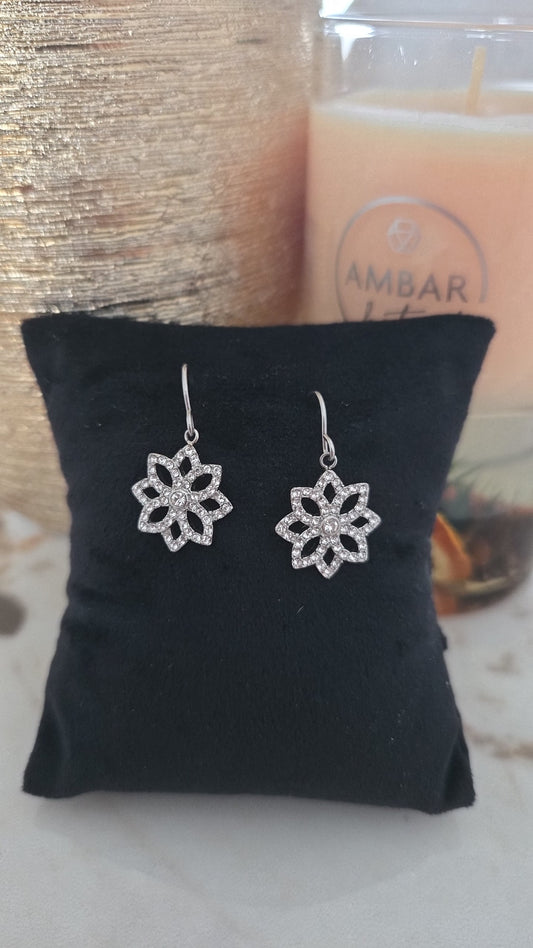 Boucles d'oreilles Victoria en pierre blanche argentée et fleur