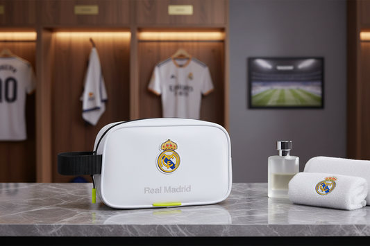 (Précommande) Trousse de toilette Real Madrid 25/26