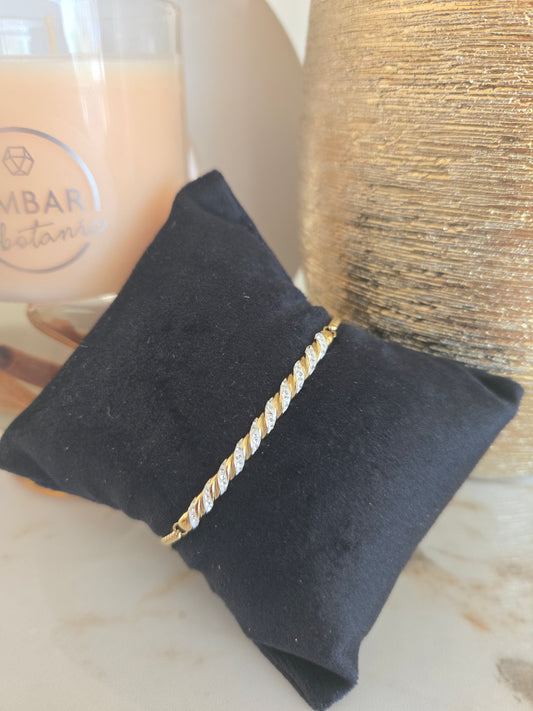 Bracelet couleur or avec pierres blanches