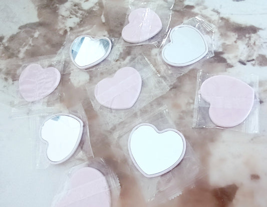 Miroir de poche coeur