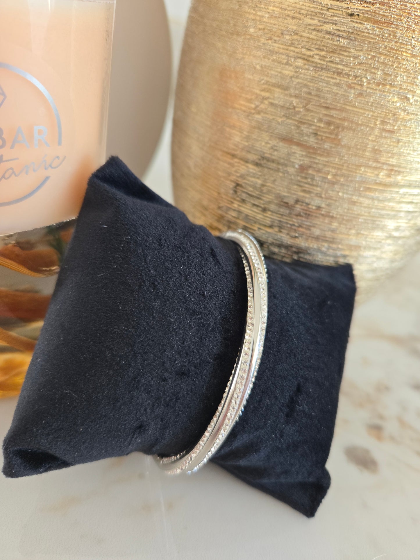Bracelet à vis  argenté avec pierres blanches