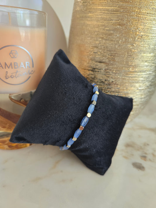 Bracelet en perles bleues argentées