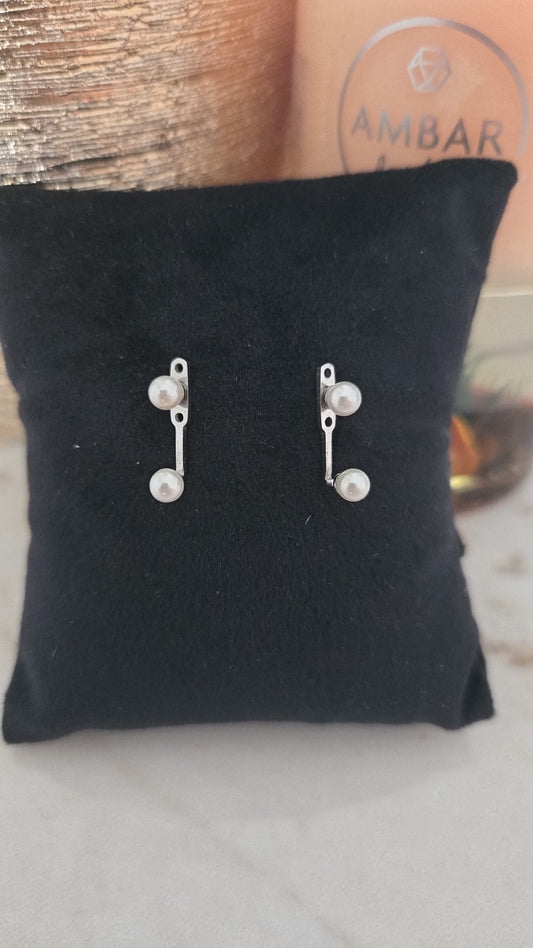Boucles d'oreilles Victoria en perles blanches argentées